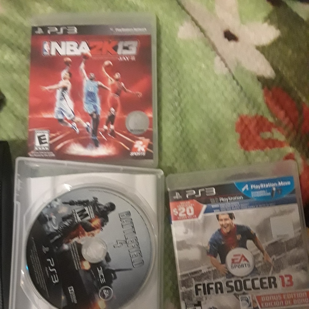 ps3 bundle - Picture 2 of 2